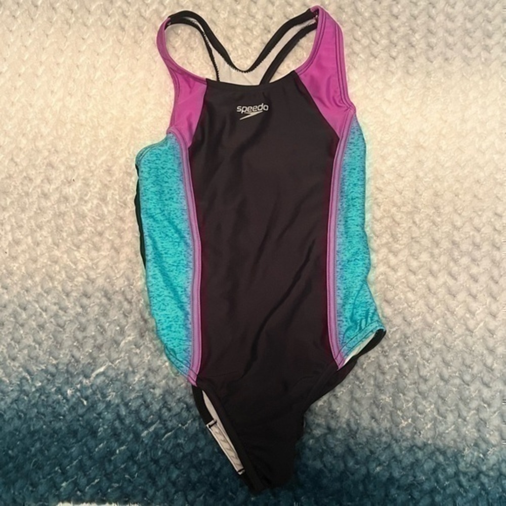 Speedo Girls Racerback Sport One Piece Swimsuit Size Small Black Purple.